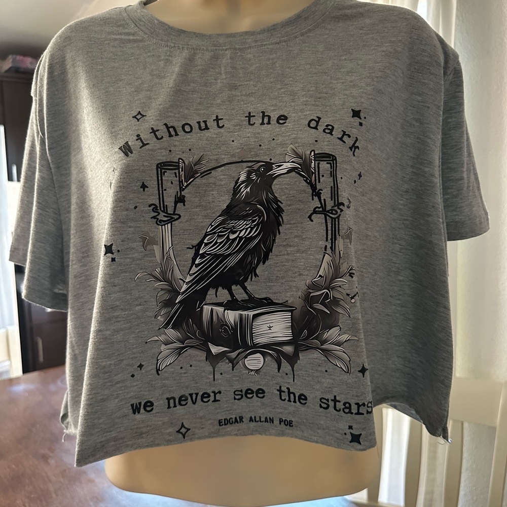 Gray Graphic Crop Top with Raven Design